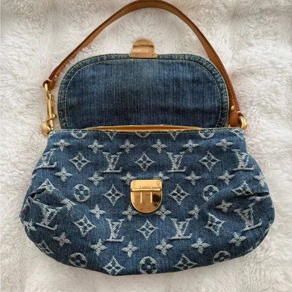 Louis Vuitton Denim Mini Pleaty - Picture 9 of 16